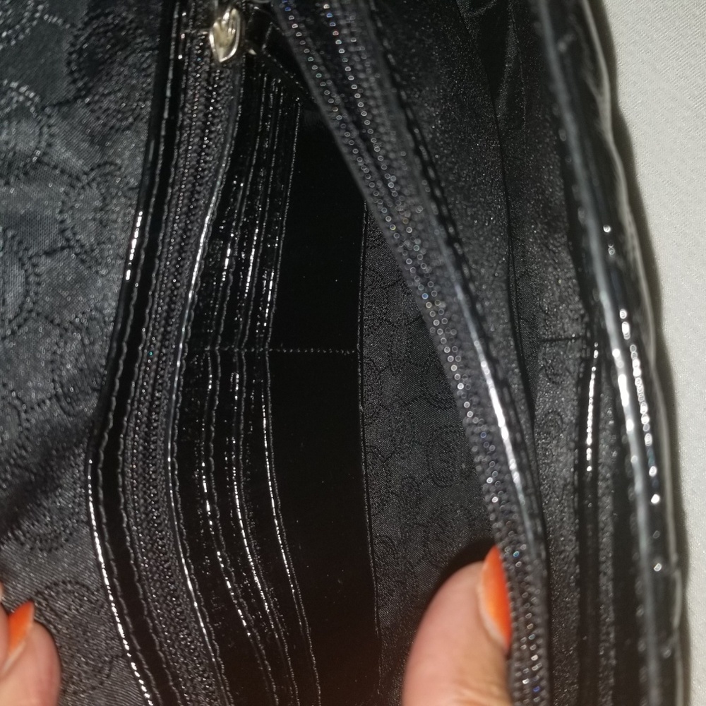 Michael Kors Black Quilted Leather Tote Bag - Picture 6 of 8